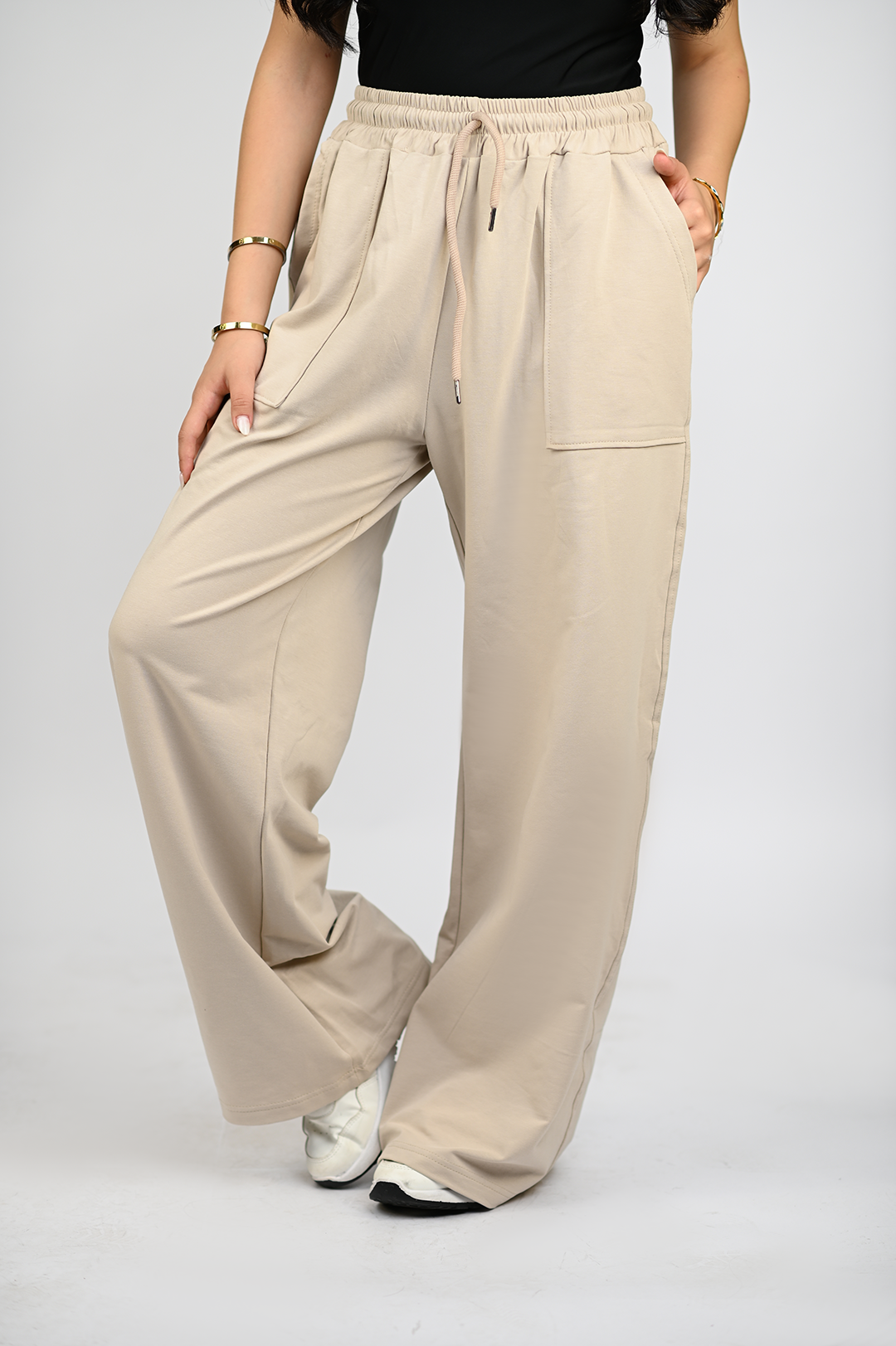 Wide leg pants